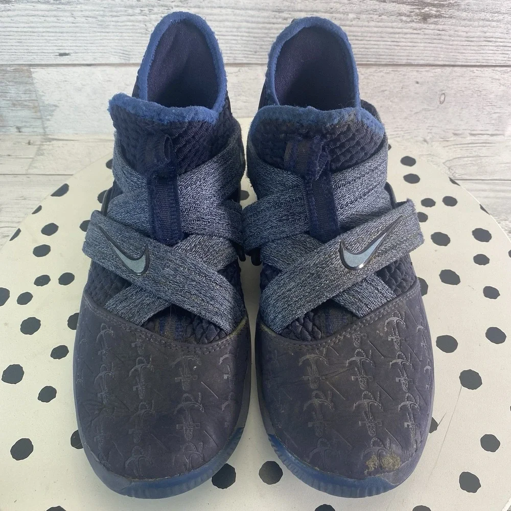 Nike Lebron Soldier 12 Anchor Shoes Boys 3.5Y Blue Basketball Athletic Sneakers
